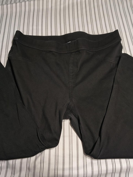 Time and Tru Denim - Time and Tru Black Jeggings